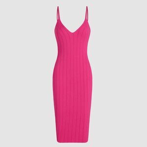 Cider Ribbed Knit Bodycon V-Neck Midi Dress in Pink | XS